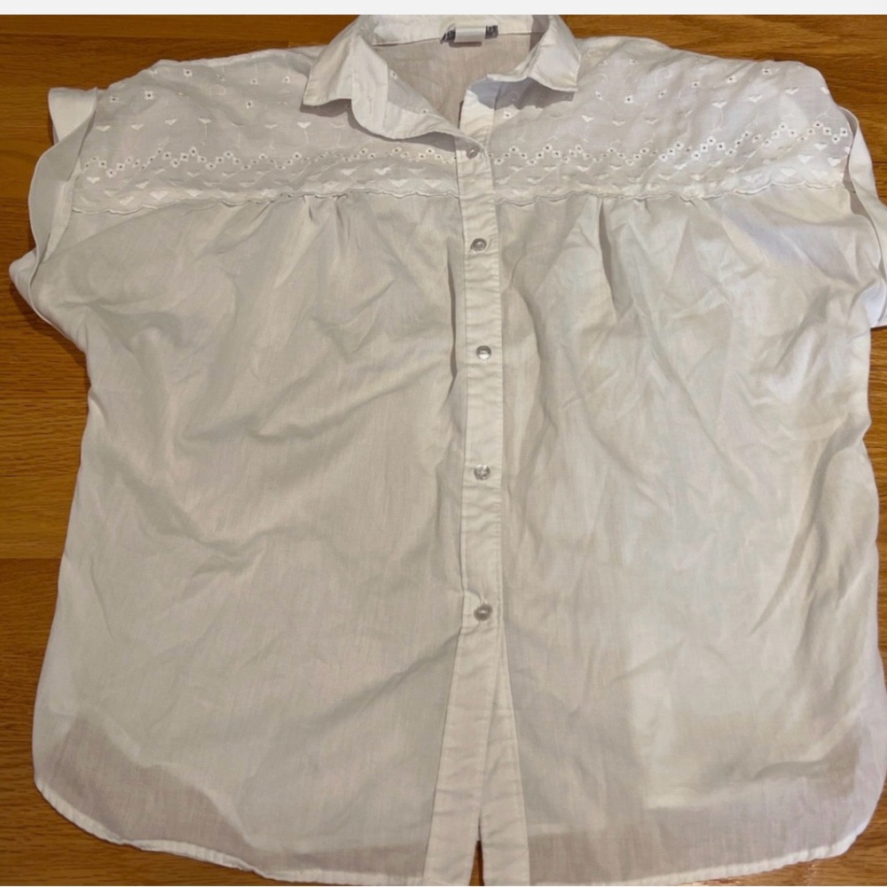 Vintage Laura Mae Women’s White eyelet Shirt size medium